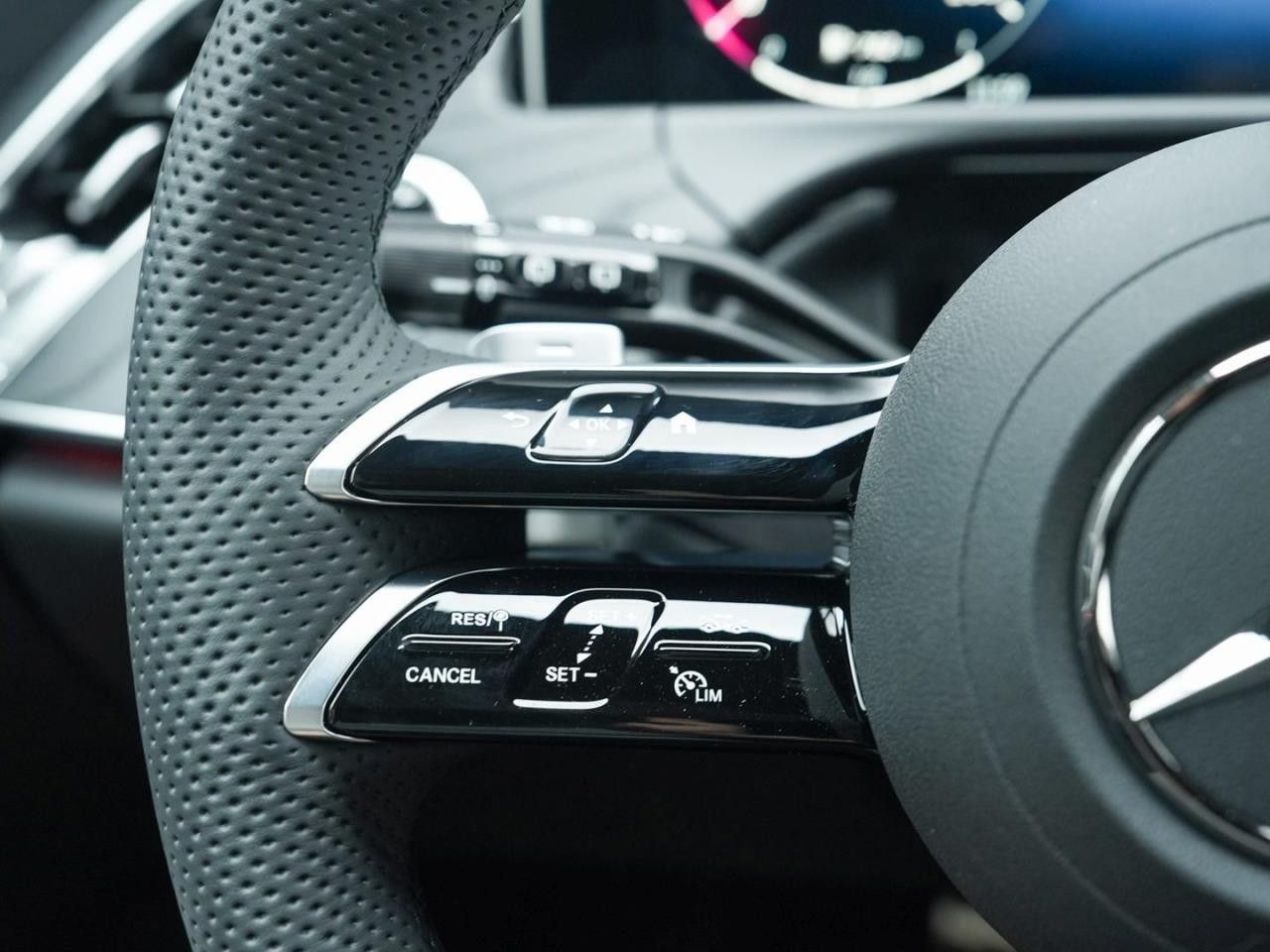 Mercedes-Benz E-Klasse – Bild 18