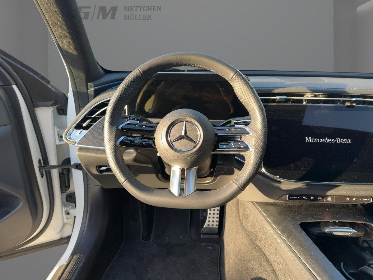 Mercedes-Benz E-Klasse – Bild 9
