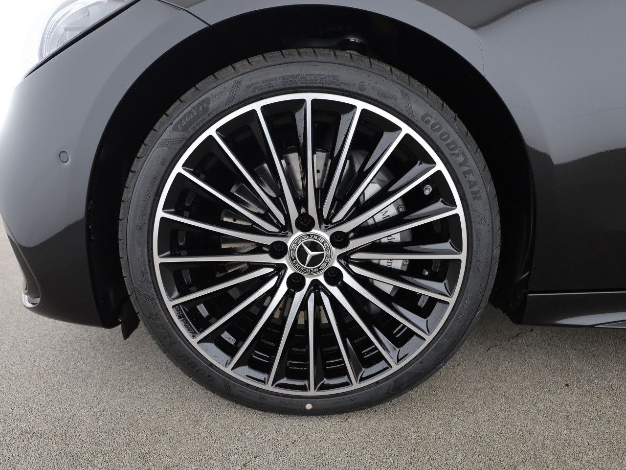 Mercedes-Benz C-Klasse – Bild 16