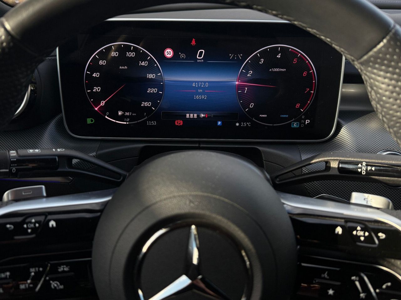 Zdj&eogon;cie pojazdu 14 / 23