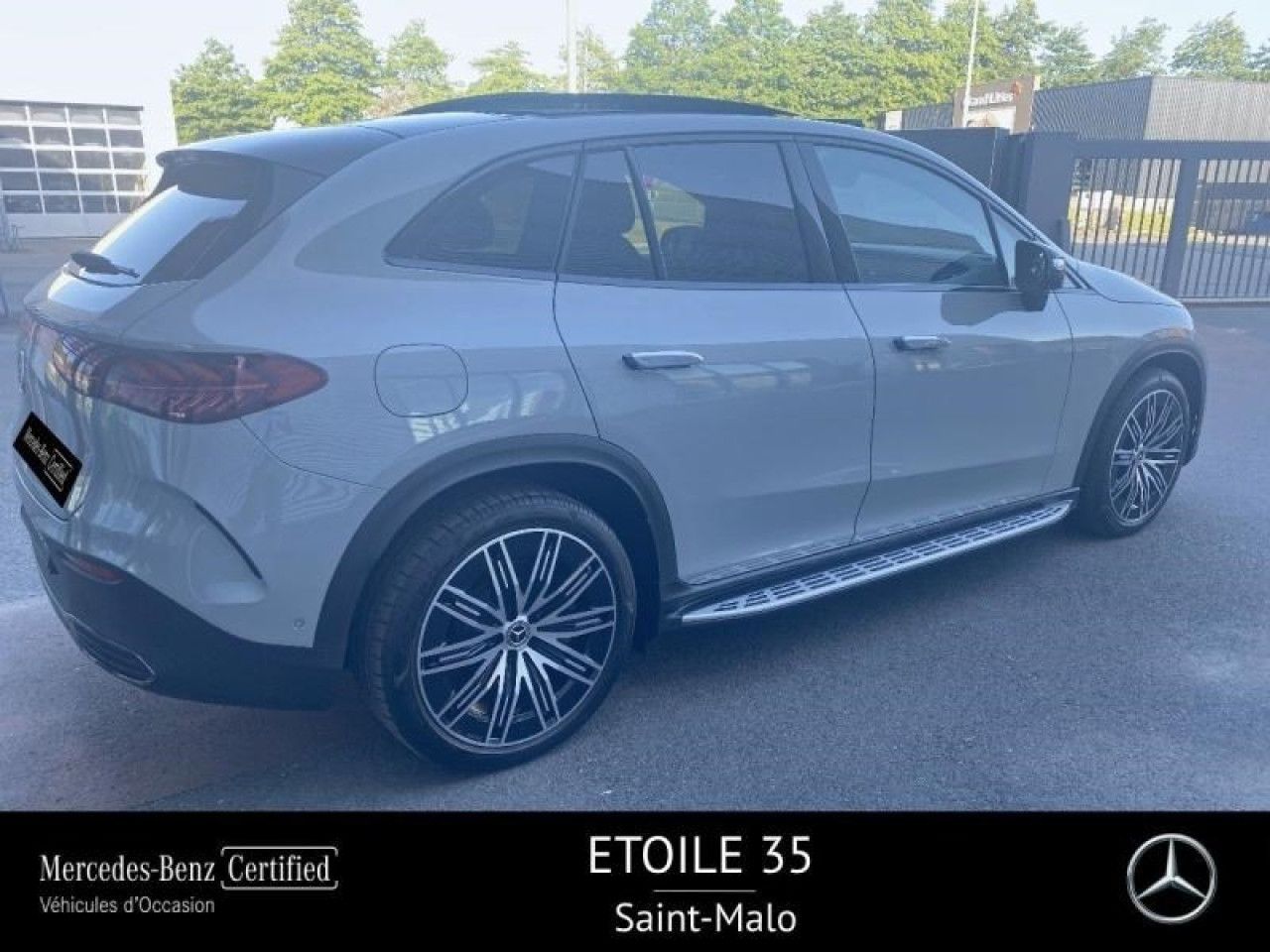 Photo du v&eacute;hicule 17 / 18