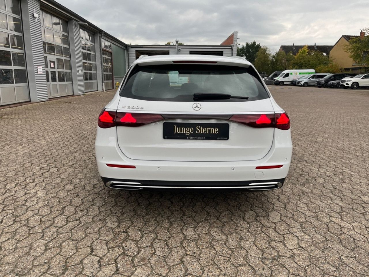 Mercedes-Benz E-Klasse – Bild 26
