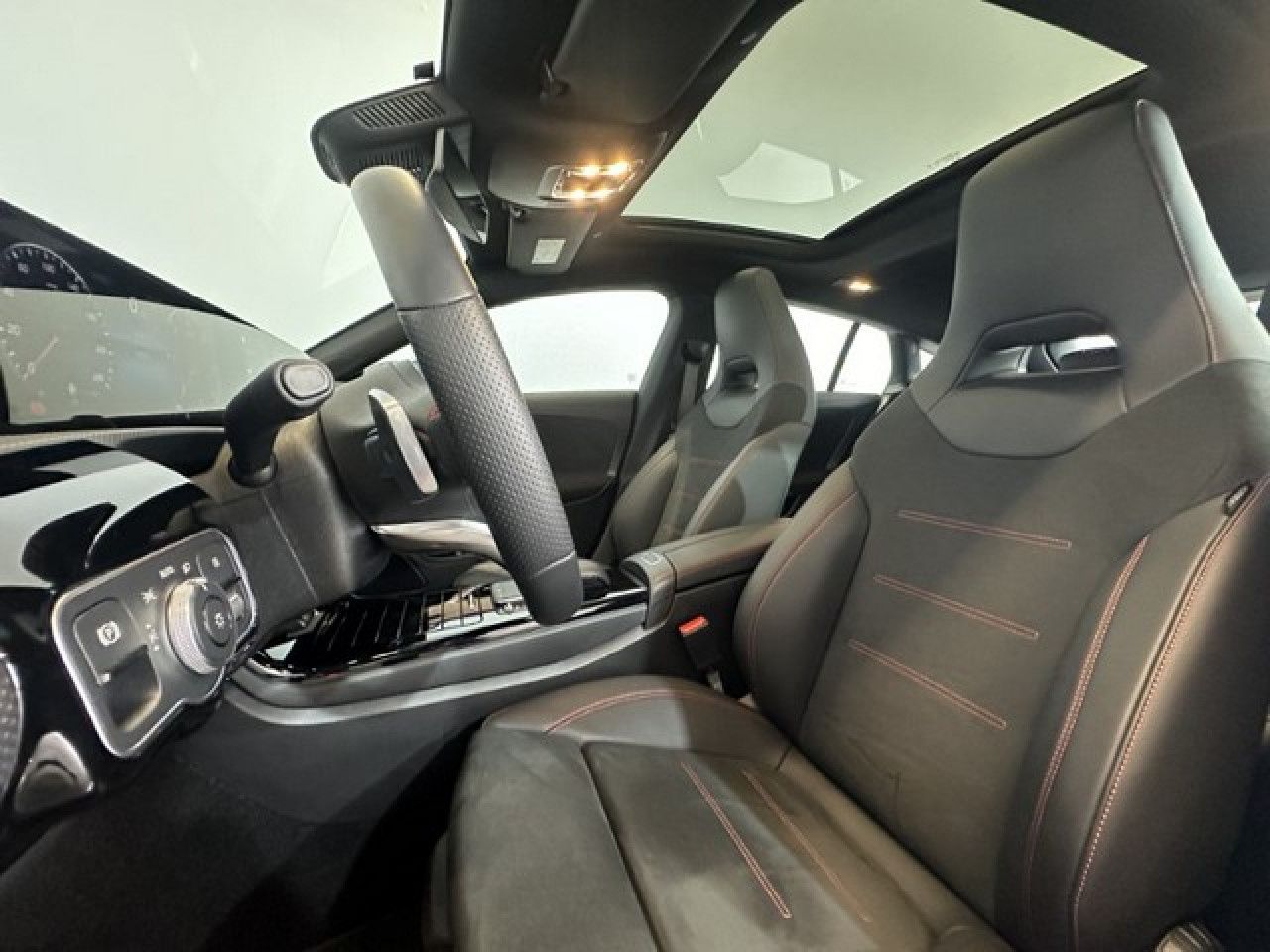 Imagem do ve&iacute;culo 11 / 19