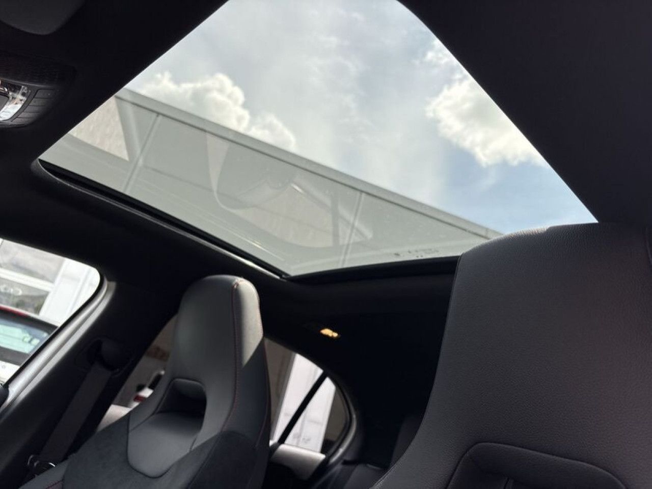 Fahrzeugbild 28 / 30