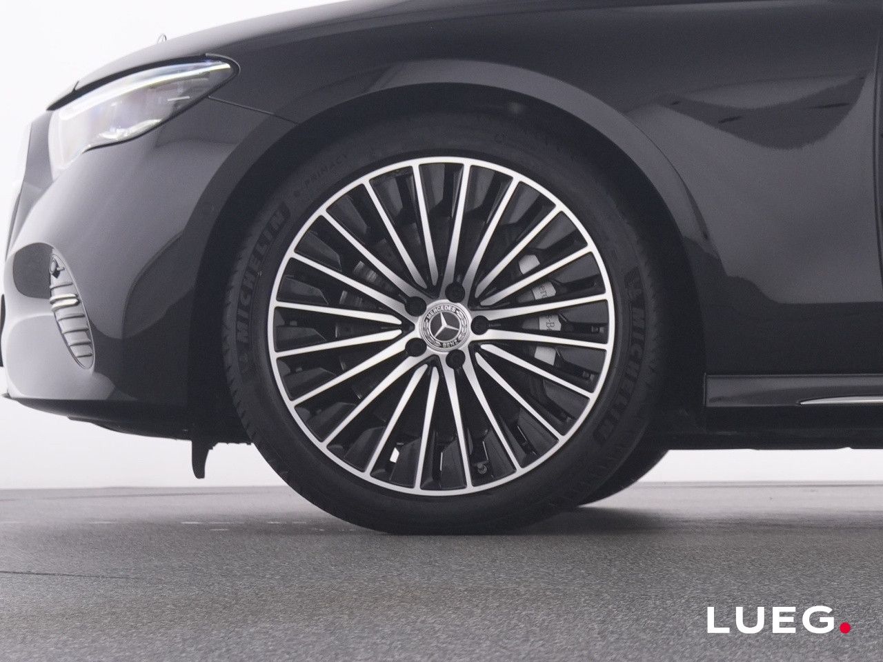 Mercedes-Benz E-Klasse – Bild 19