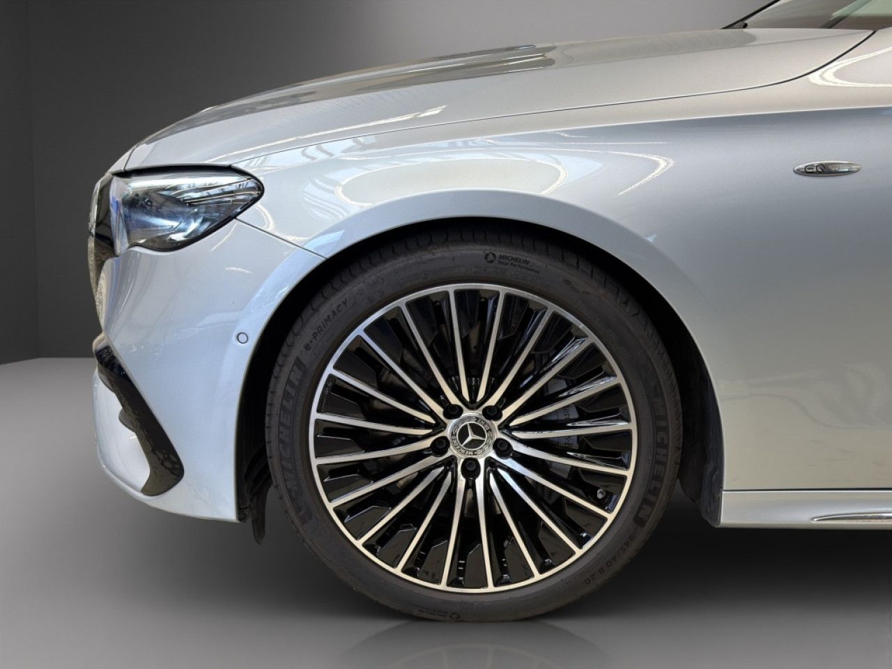 Mercedes-Benz E-Klasse – Bild 4