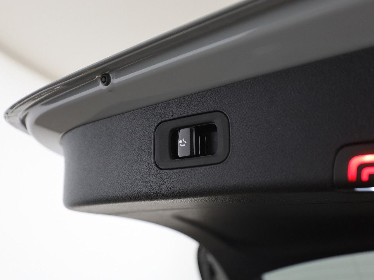 Mercedes-Benz E-Klasse – Bild 25