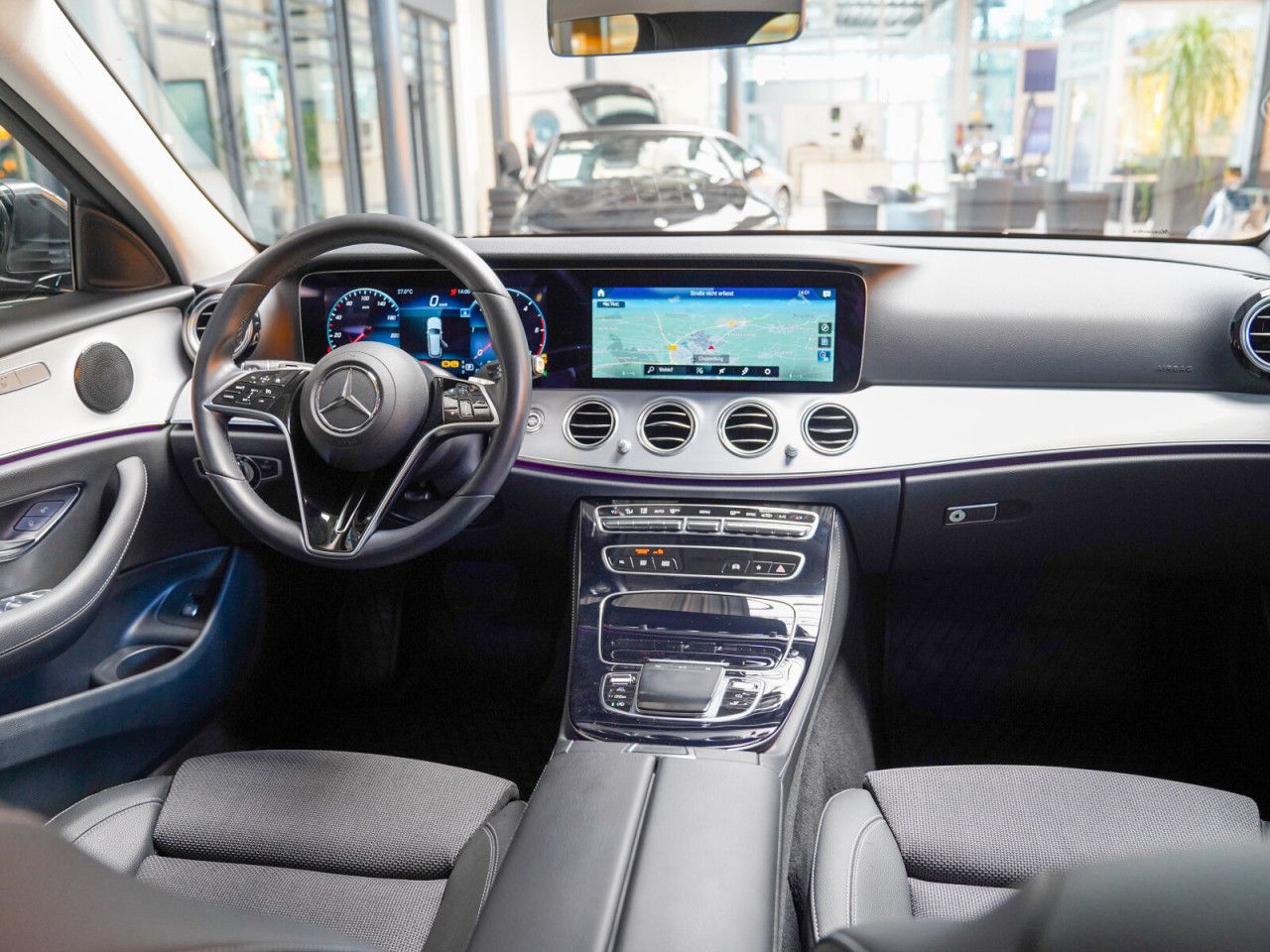Mercedes-Benz E-Klasse – Bild 15