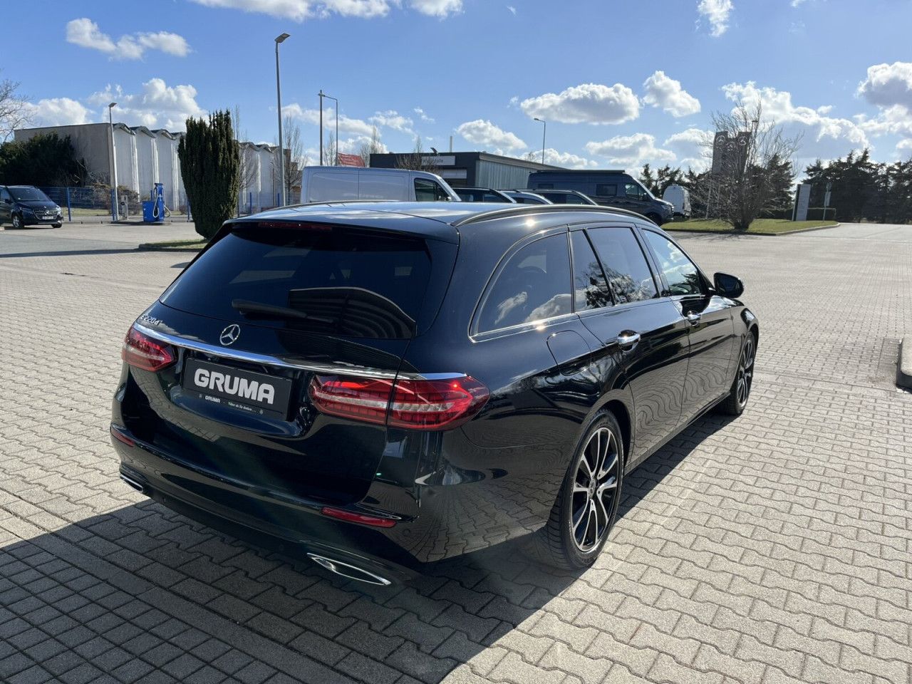 Mercedes-Benz E-Klasse – Bild 7