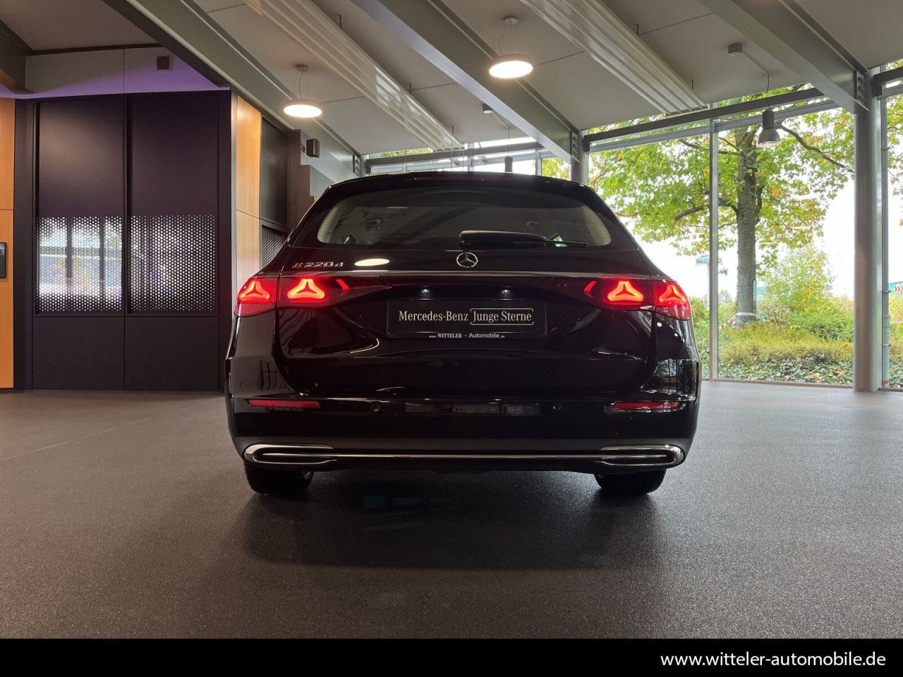 Mercedes-Benz E-Klasse – Bild 12