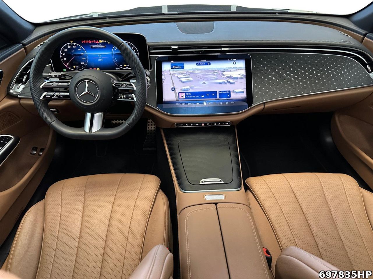 Mercedes-Benz E-Klasse – Bild 8