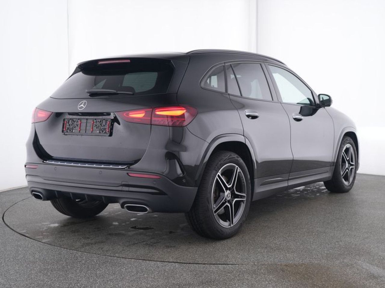 Mercedes-Benz GLA – Bild 2