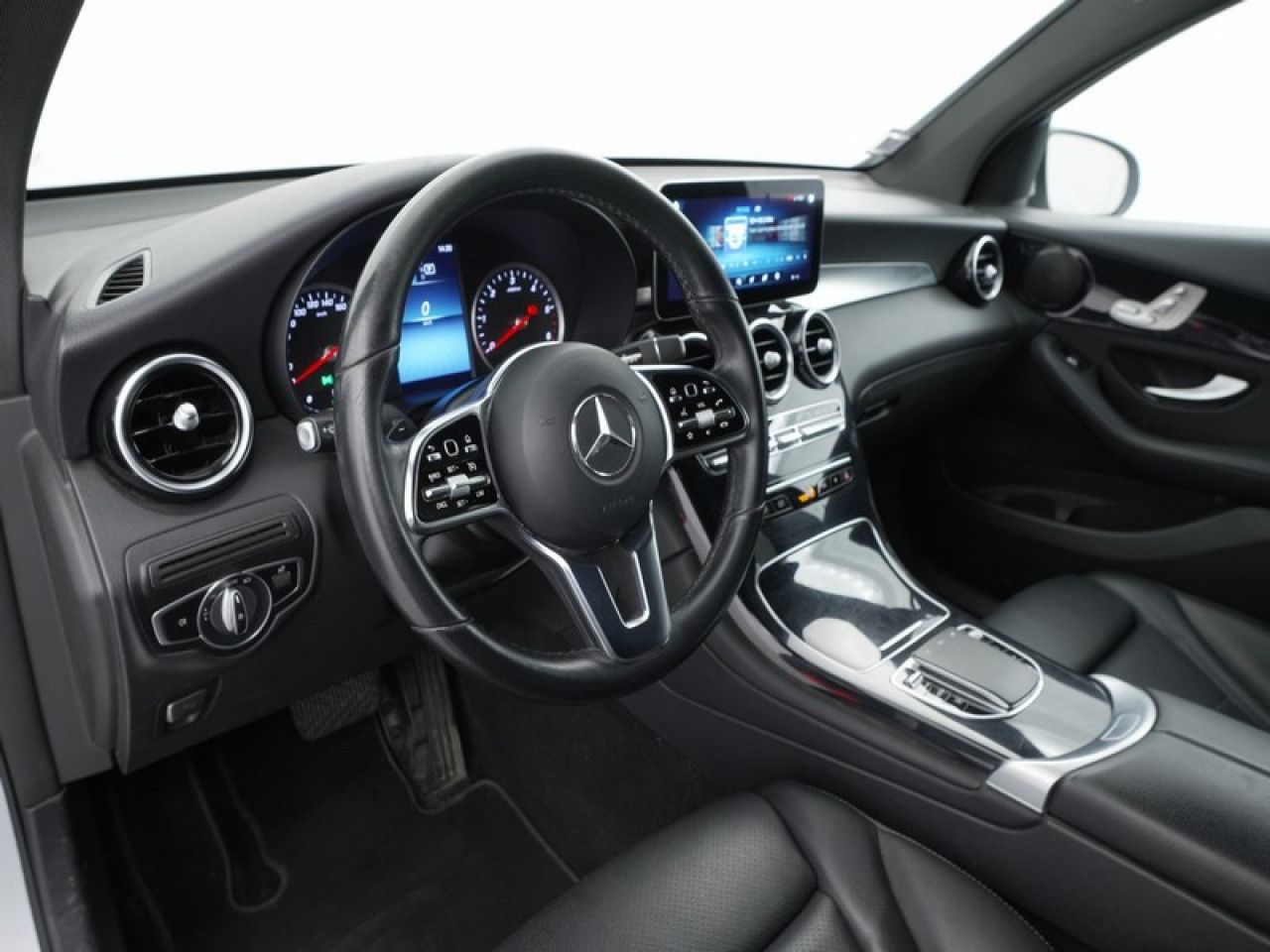 Imagem do veículo 12 / 18