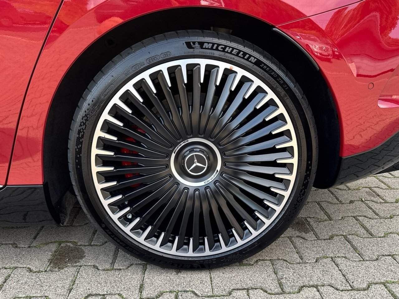 Photo 7 / 10