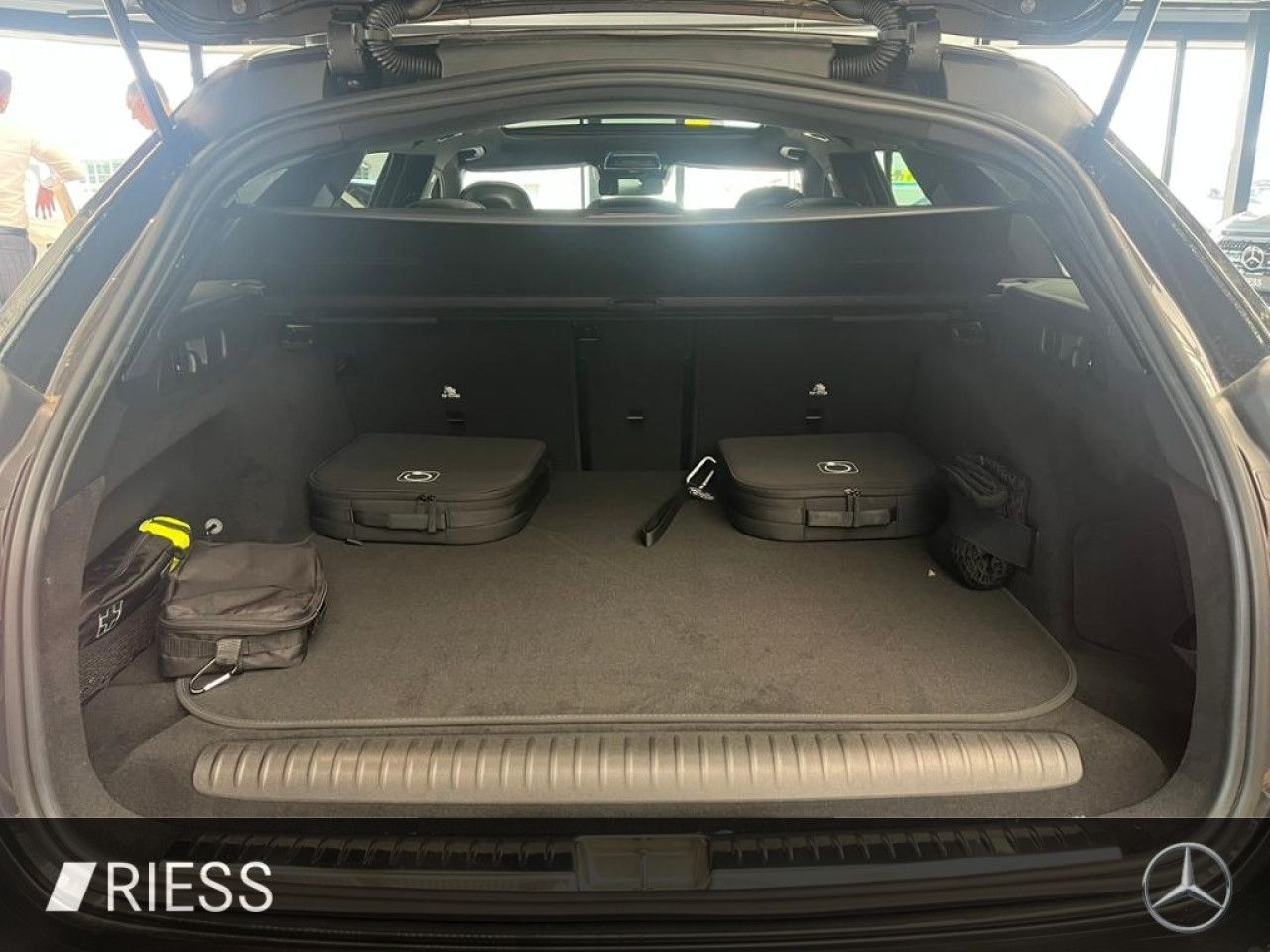 Mercedes-Benz E-Klasse – Bild 14
