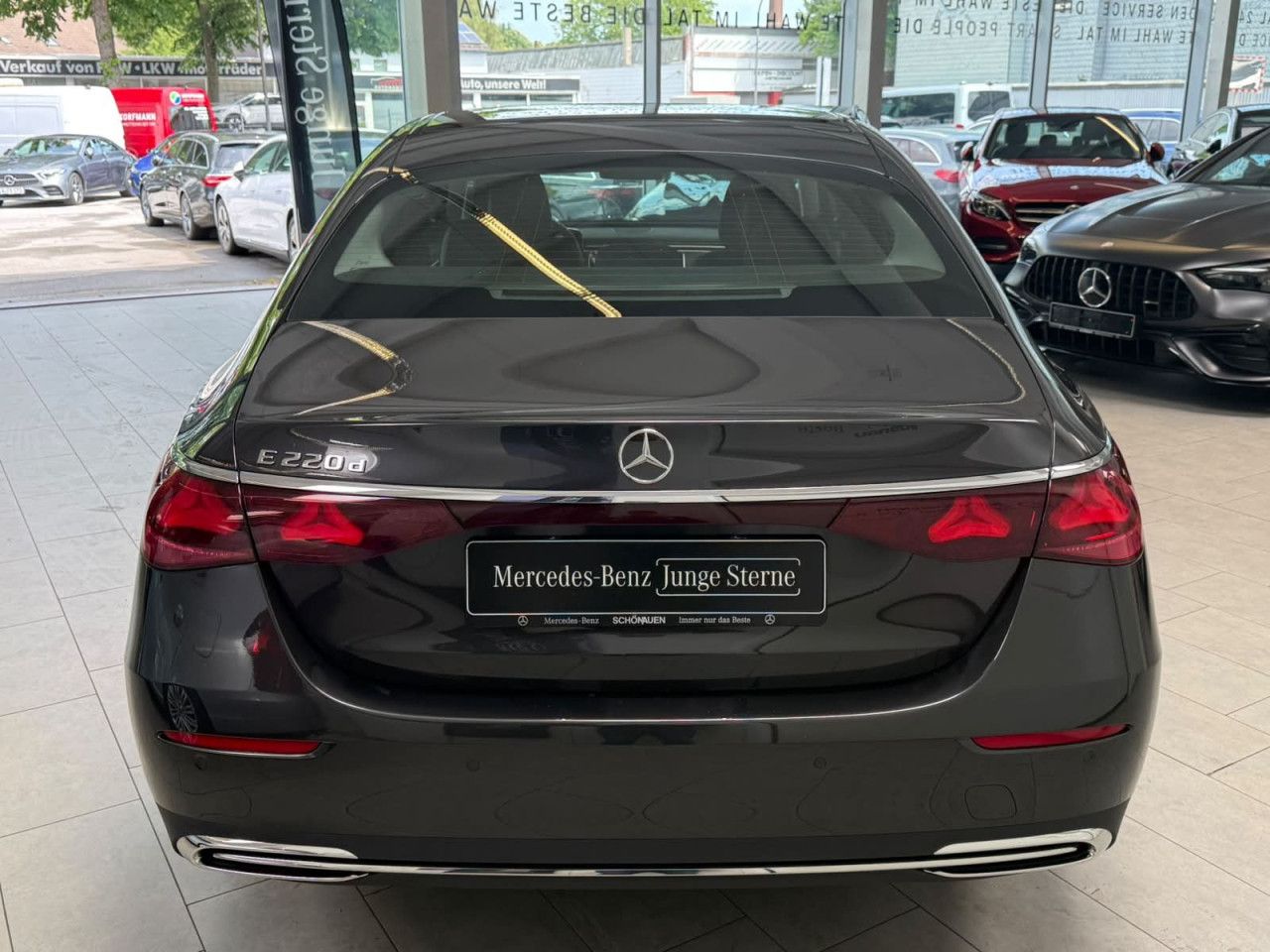 Mercedes-Benz E-Klasse – Bild 7
