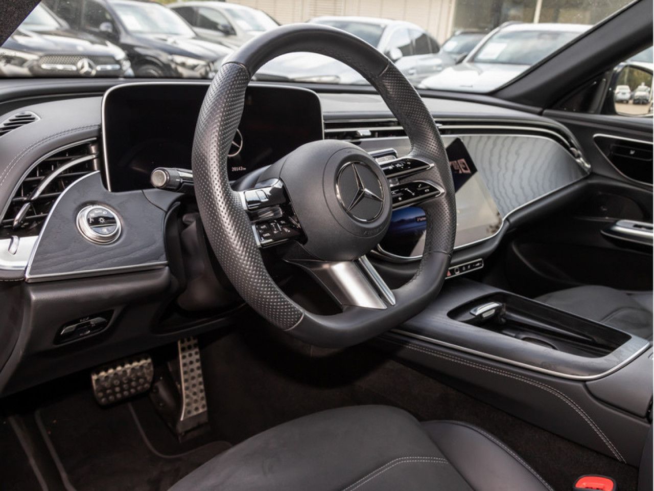 Mercedes-Benz E-Klasse – Bild 11