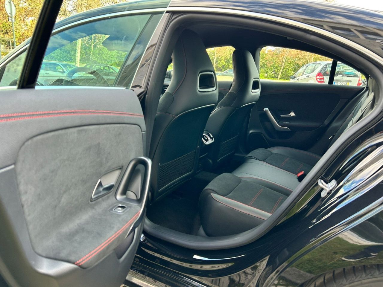 Imagem do ve&iacute;culo 3 / 12