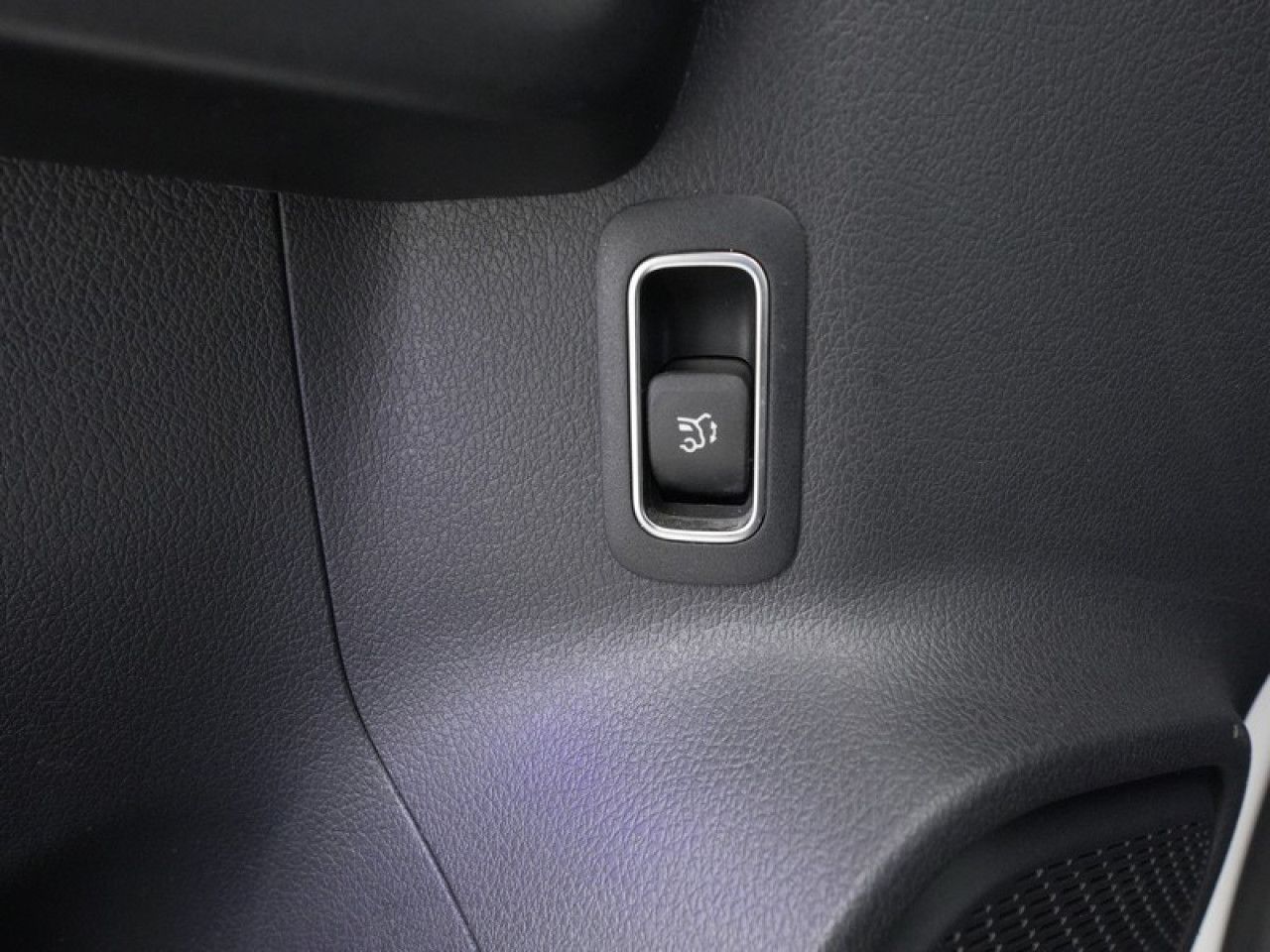 Imagem do veículo 18 / 24