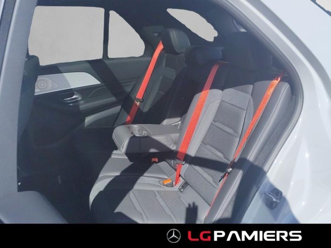 Photo du v&eacute;hicule 11 / 18