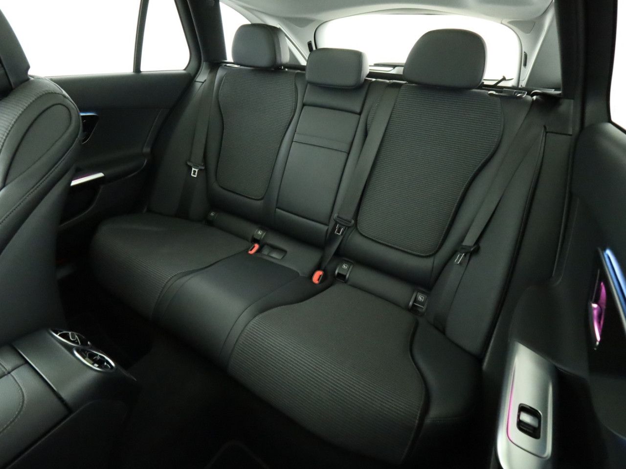Mercedes-Benz C-Klasse – Bild 18