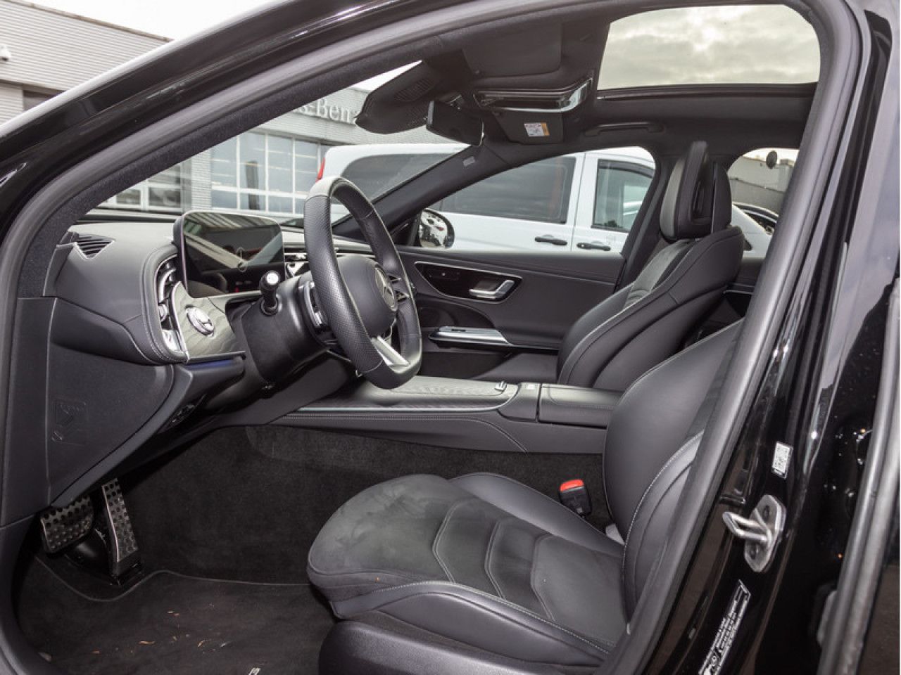 Mercedes-Benz E-Klasse – Bild 9
