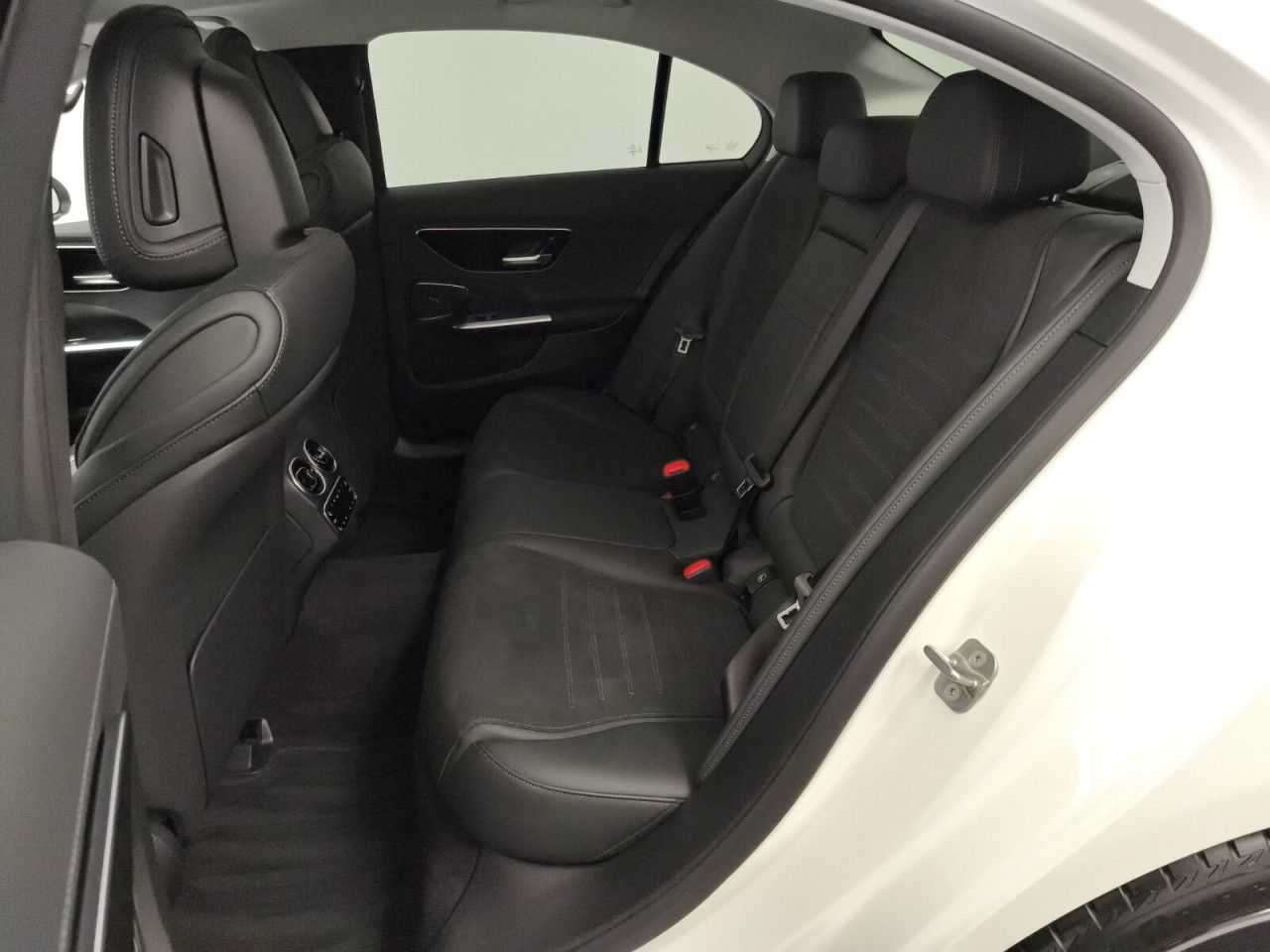 Mercedes-Benz C-Klasse – Bild 12