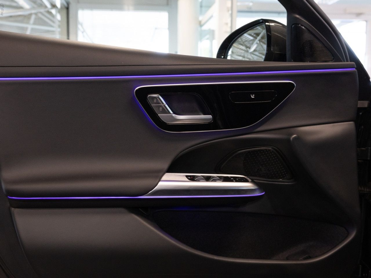 Mercedes-Benz E-Klasse – Bild 9