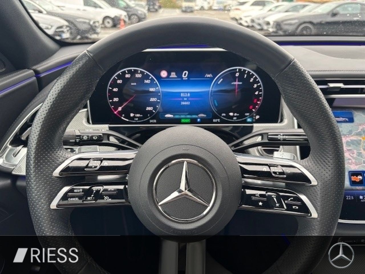 Mercedes-Benz E-Klasse – Bild 13