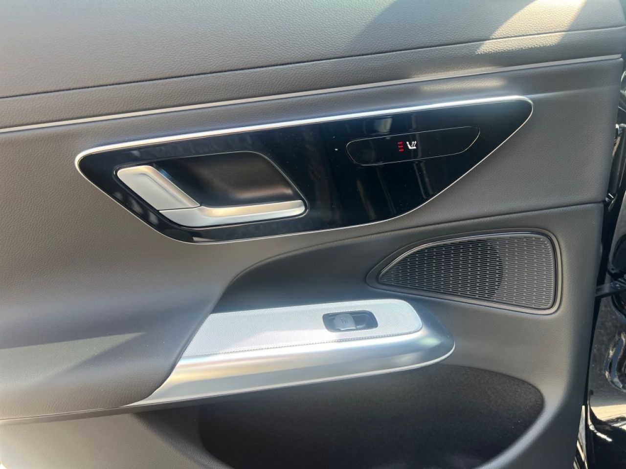 Mercedes-Benz E-Klasse – Bild 23