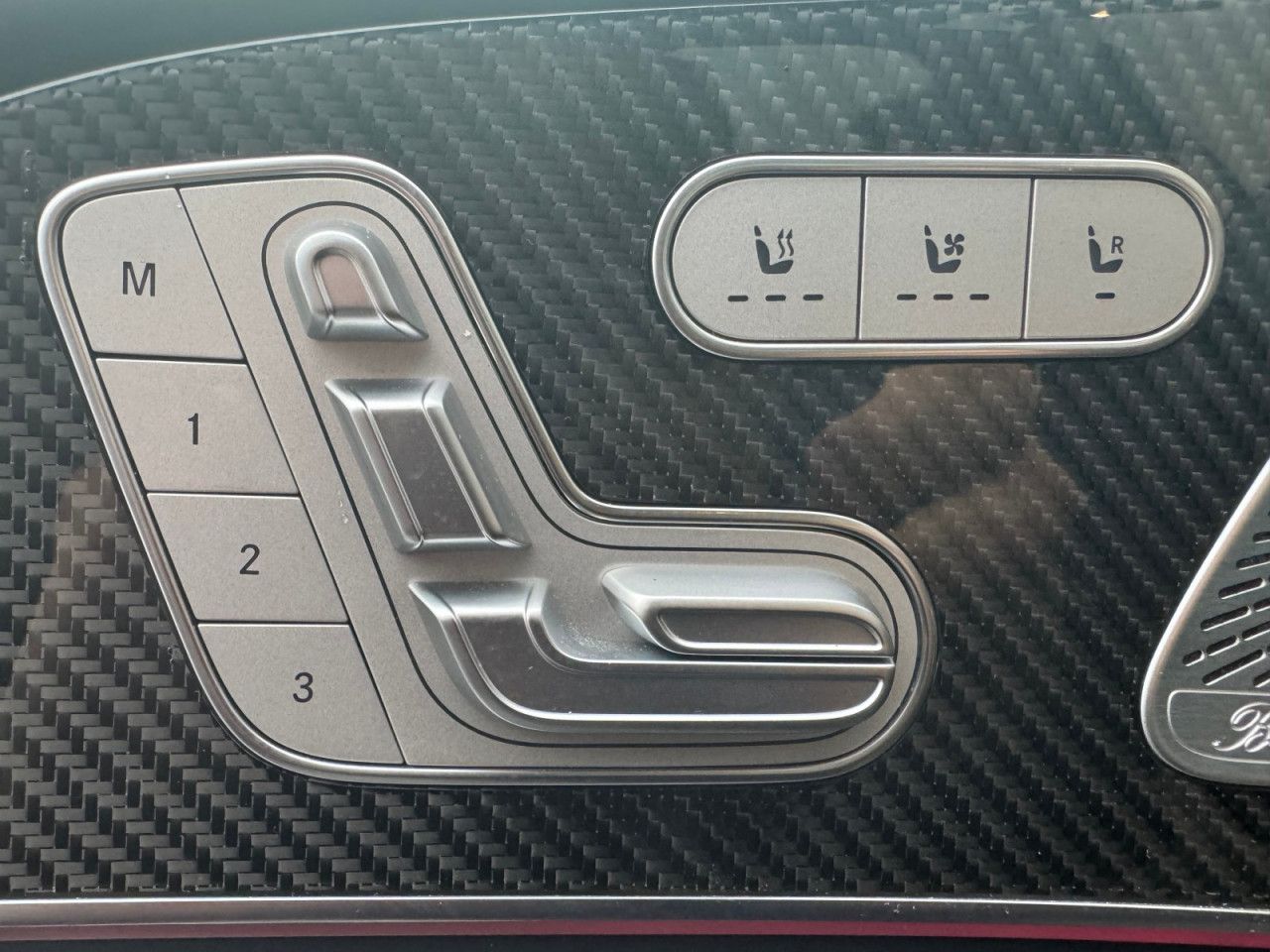 Zdjęcie pojazdu 19 / 29