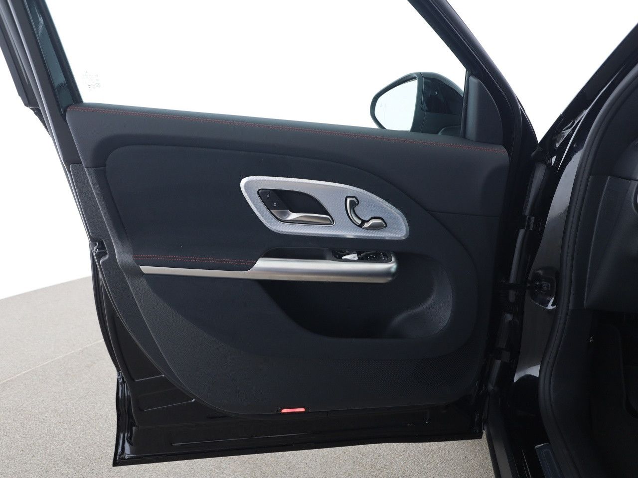 Mercedes-Benz GLB – Bild 12