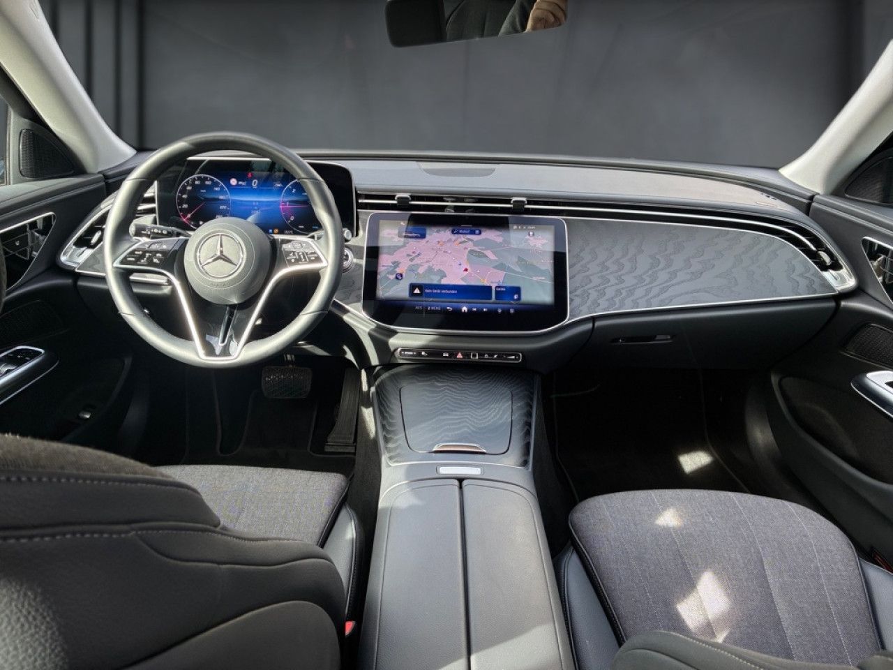 Mercedes-Benz E-Klasse – Bild 14