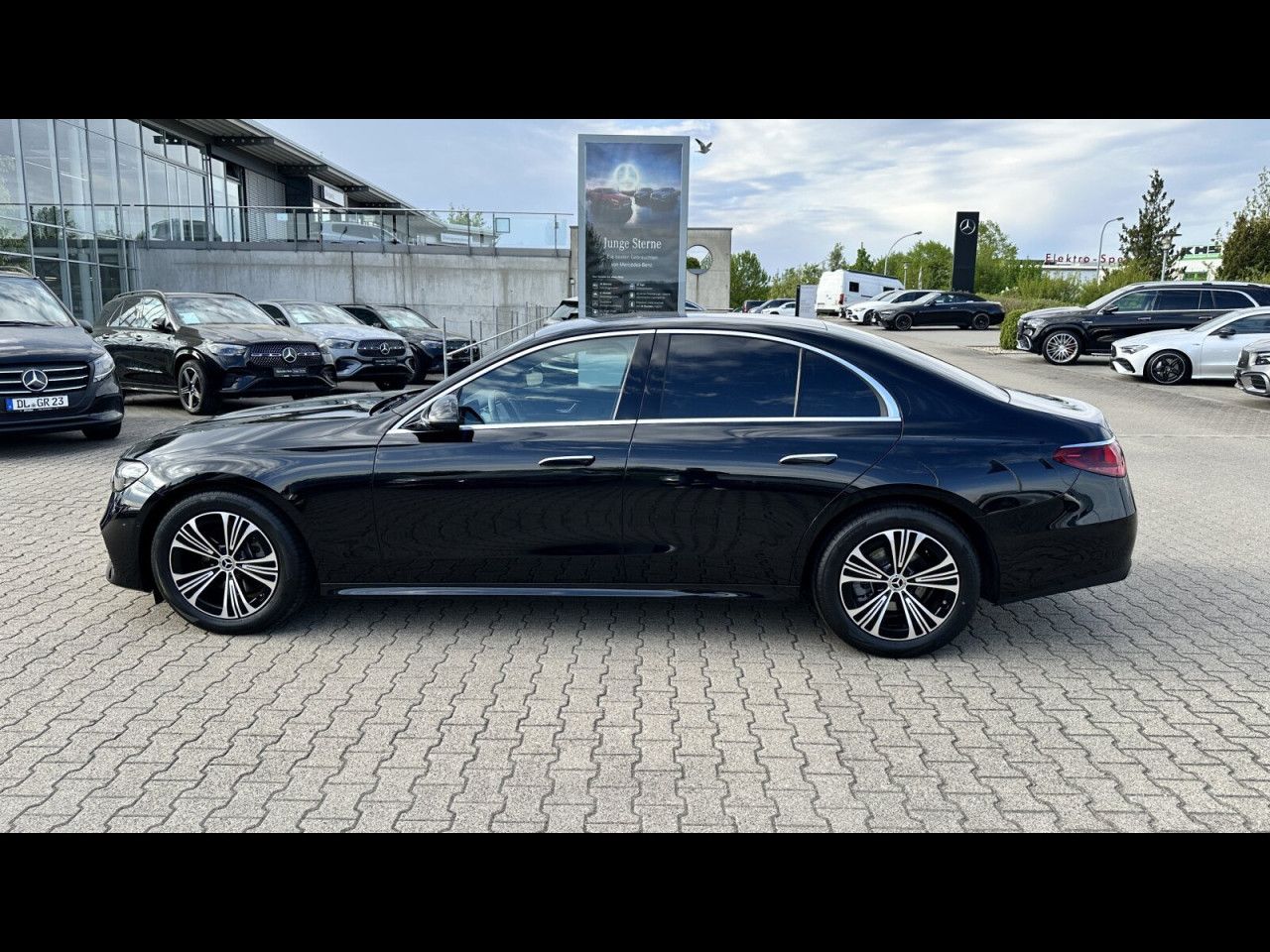 Mercedes-Benz E-Klasse – Bild 8