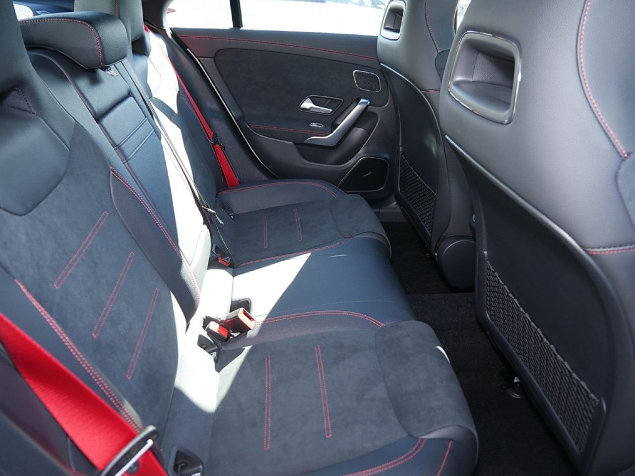 Mercedes-Benz CLA – Bild 7