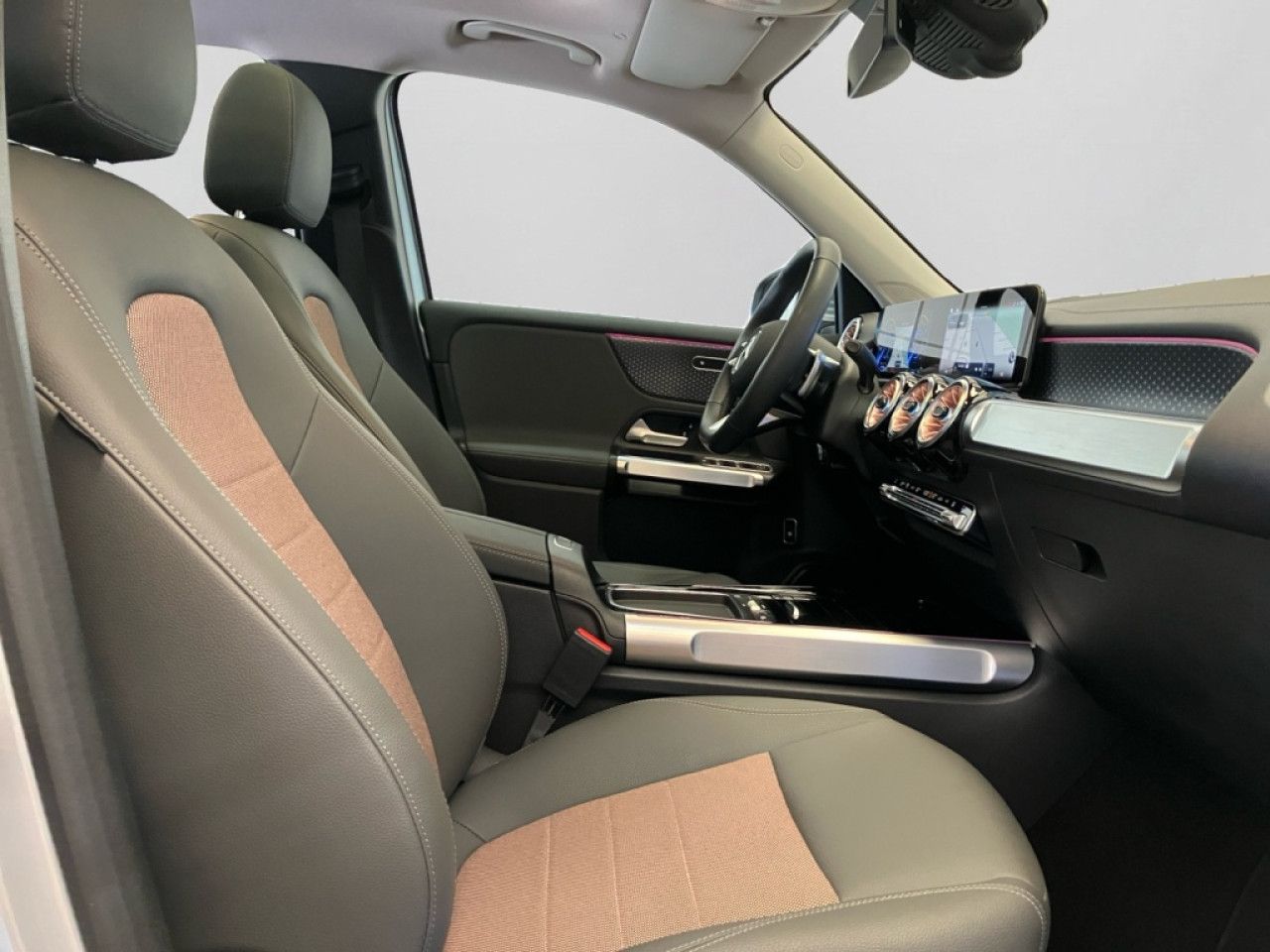 Mercedes-Benz EQB – Bild 15