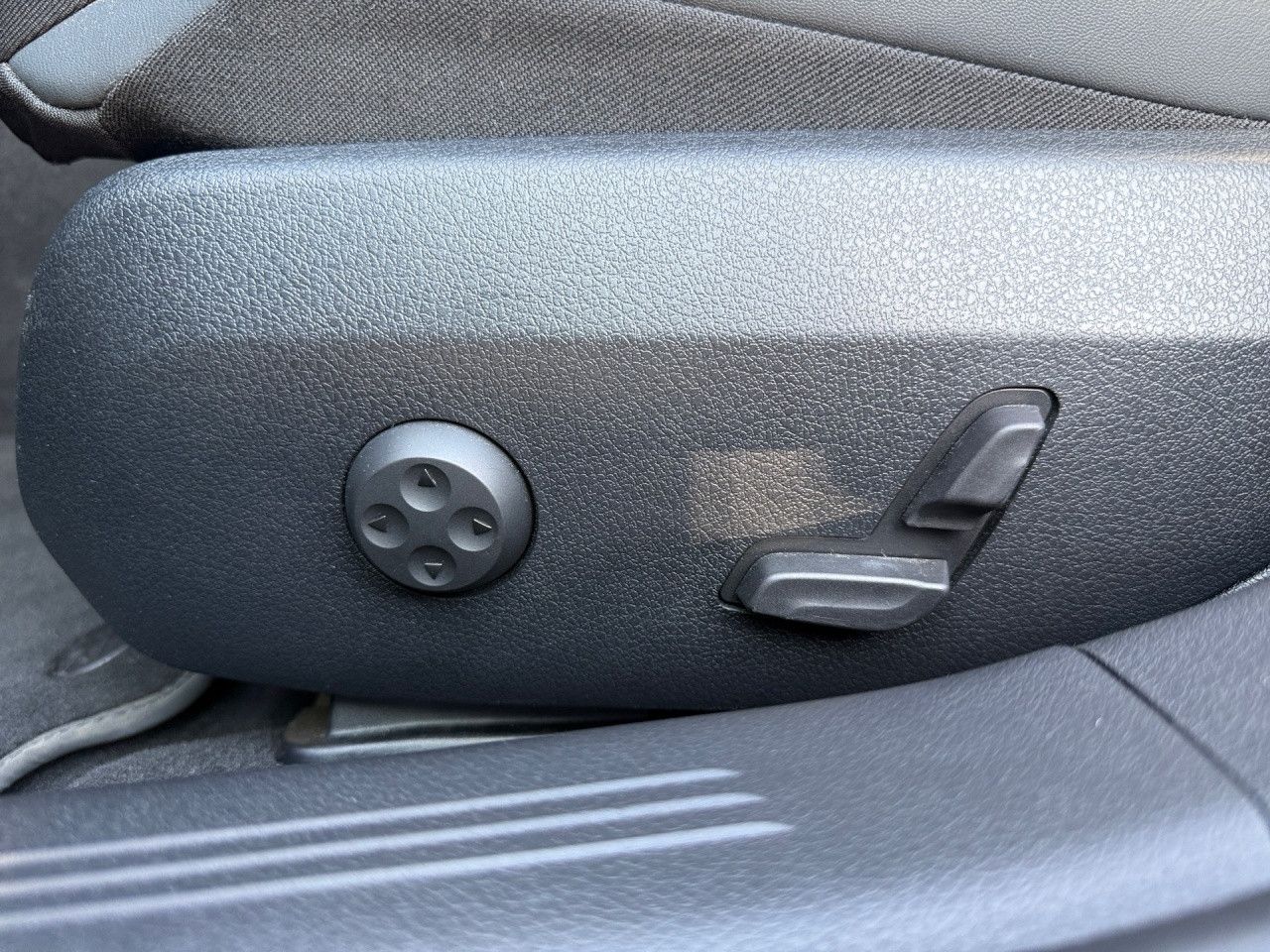 Mercedes-Benz E-Klasse – Bild 21