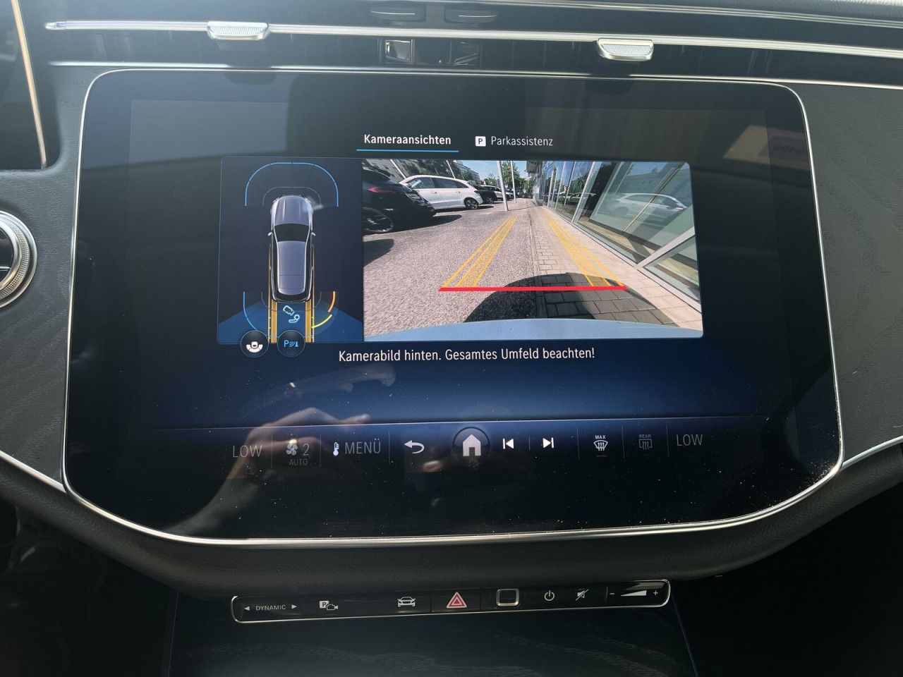 Mercedes-Benz E-Klasse – Bild 23