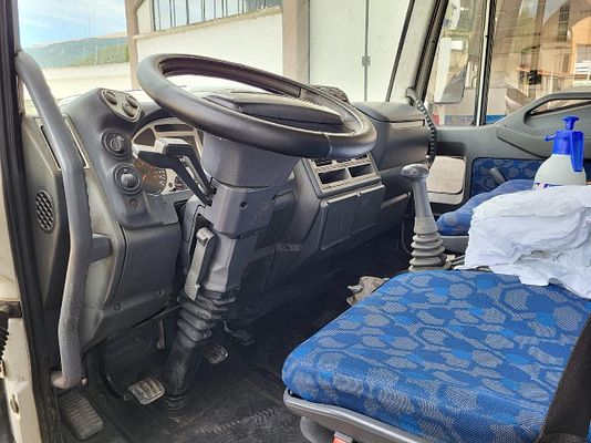 Vehicle image 5 / 5