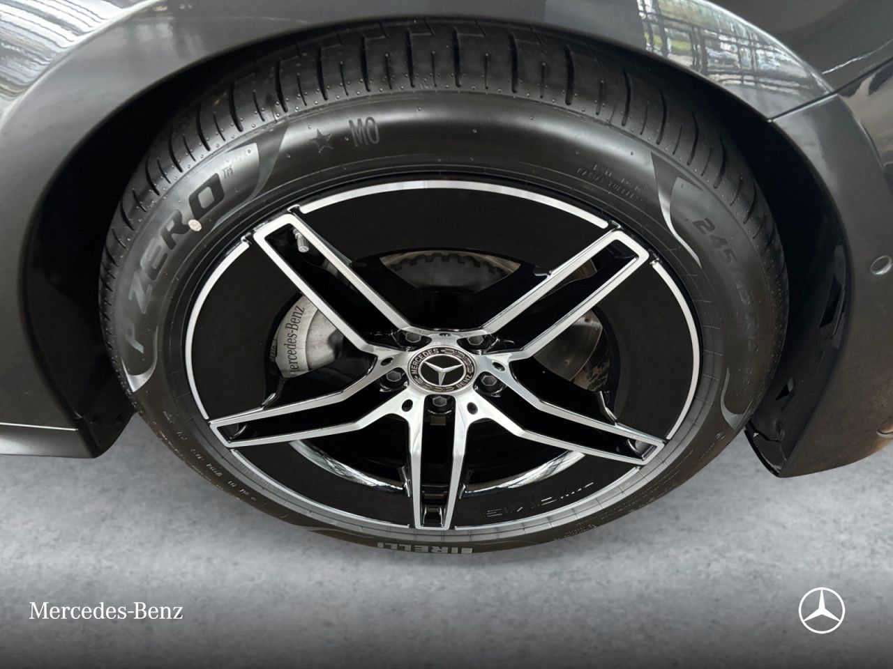 Mercedes-Benz E-Klasse – Bild 2