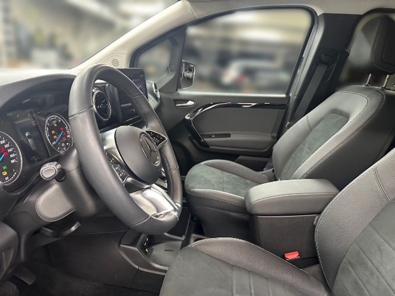 Mercedes-Benz EQT – Bild 8