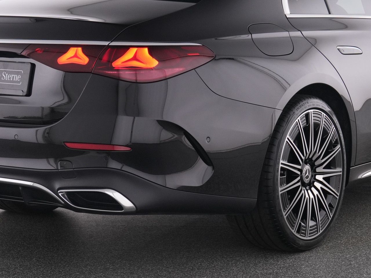 Mercedes-Benz E-Klasse – Bild 9
