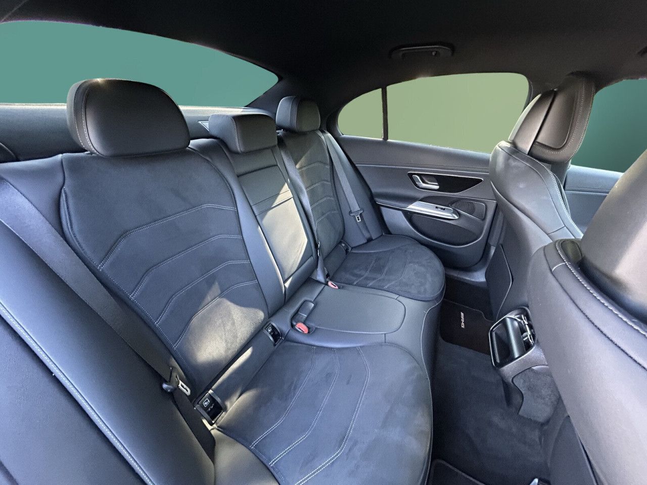 Mercedes-Benz E-Klasse – Bild 11
