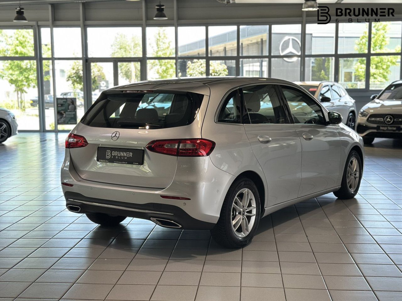 Fahrzeugbild 4 / 24