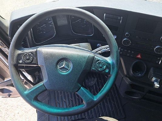 Vehicle image 14 / 20