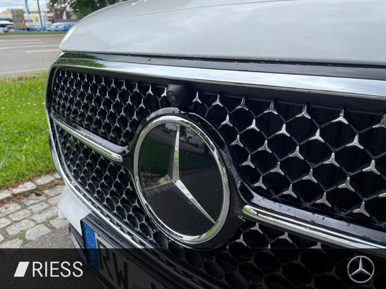 Mercedes-Benz E-Klasse – Bild 17