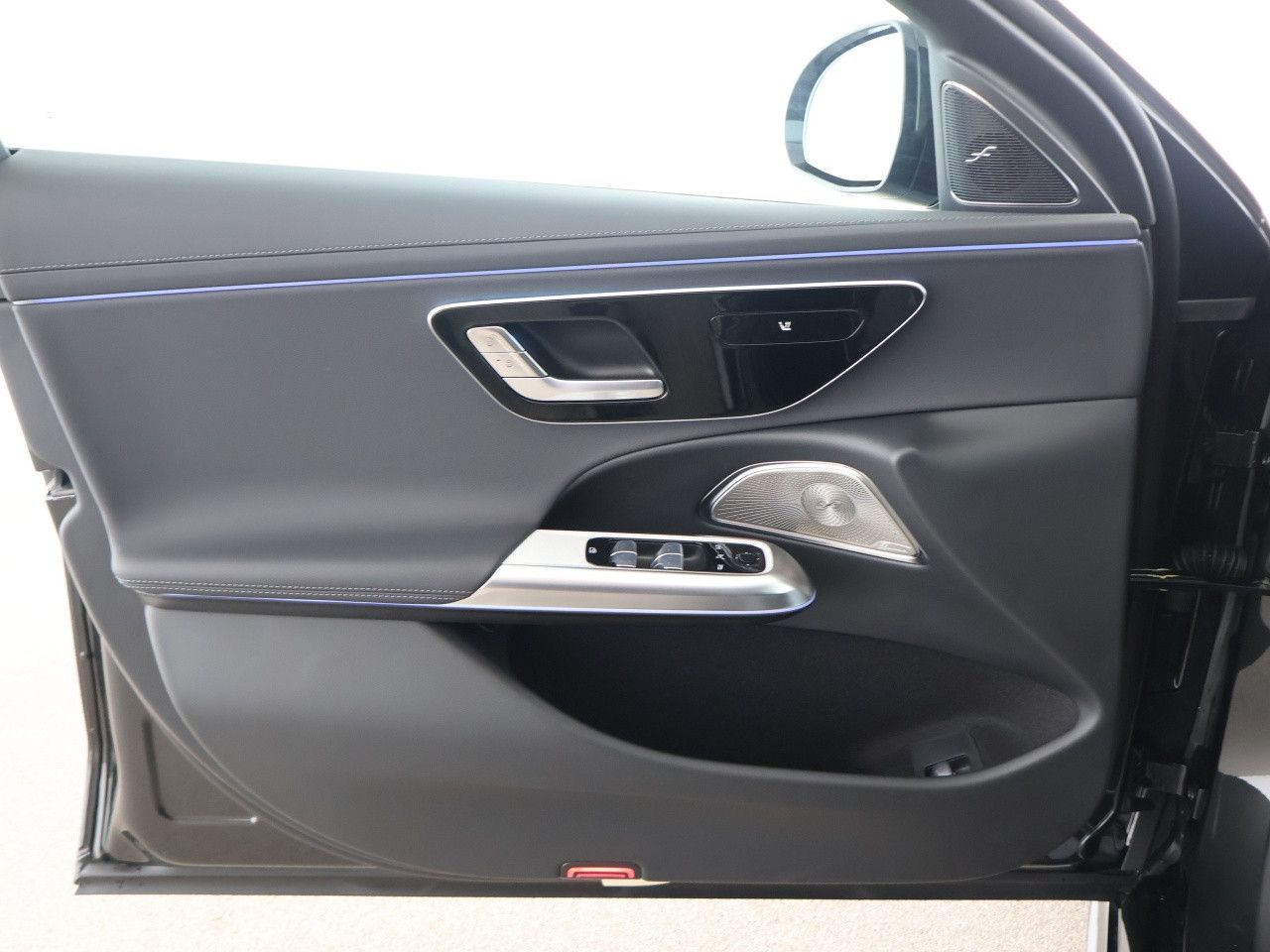 Mercedes-Benz E-Klasse – Bild 12