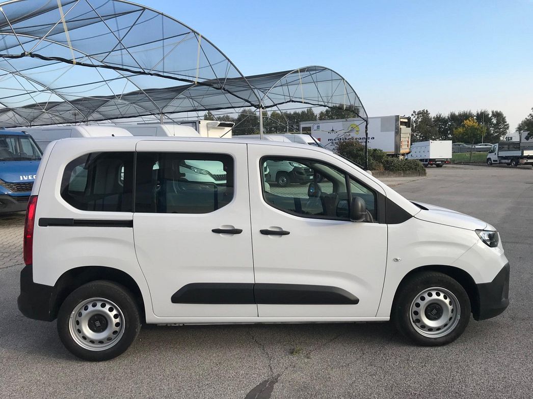 Fiat | Doblo van d.cab XL 1.5 diesel 130cv