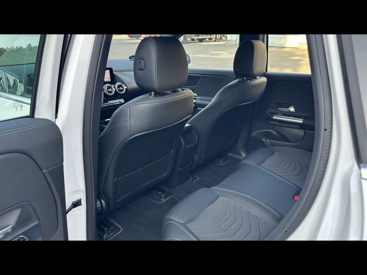 Mercedes-Benz EQA – Bild 14