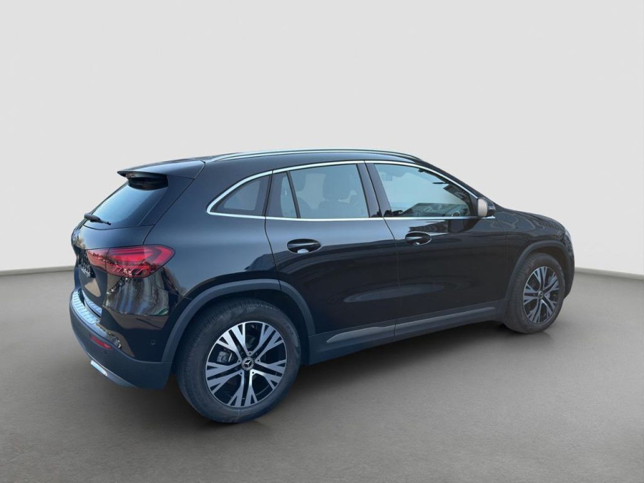 Mercedes-Benz GLA – Bild 2